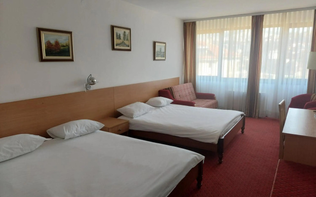 Hotel Grand
