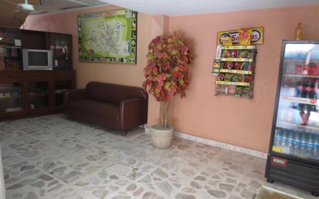 Hotel Piña