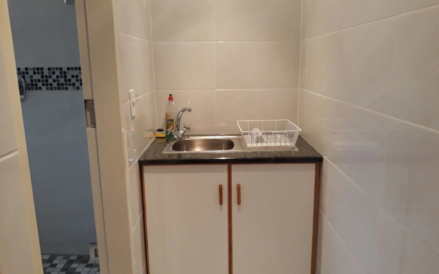 8 Ibis Lane Guest House