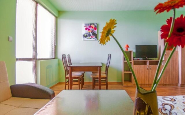 TEIS Apartments