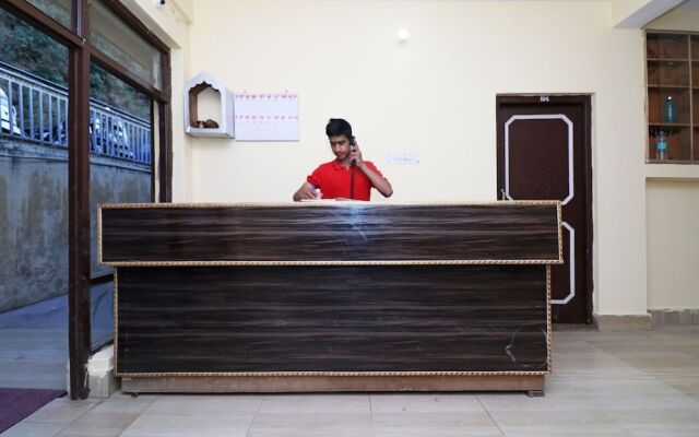 OYO 23275 Shiv Ganga View