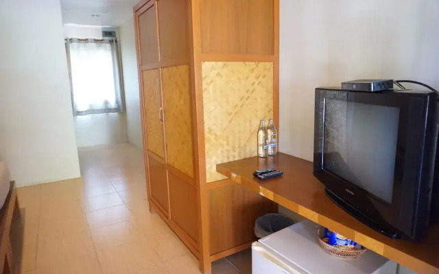 Uthai River Lake Resort