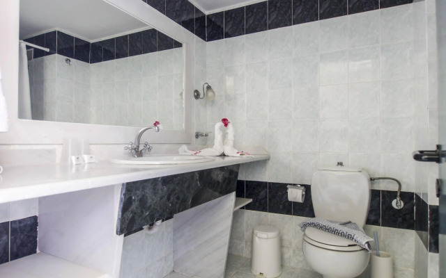 ILIOS APARTHOTEL(Tigaki)