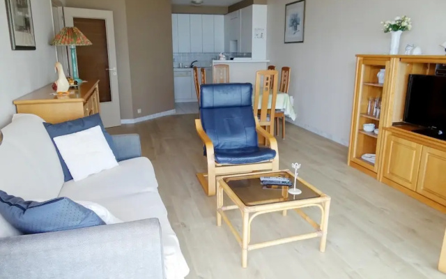 Apartment in Nieuwpoort Near the Beach