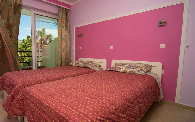 Mathraki Resort