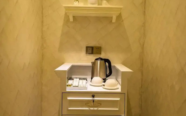 AC Residence