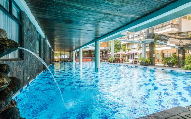 ZEN Rooms Kuta Kartika Plaza 2