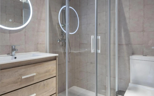 Modern Apartment close to City Centre