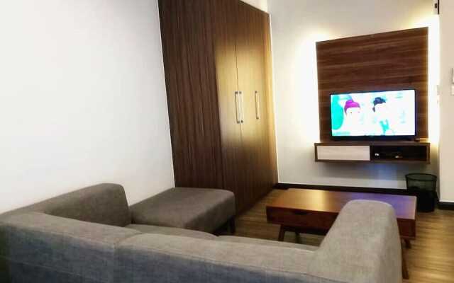 Silverscape Residence