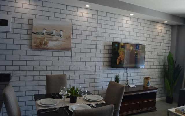 Accommodation Front - Beautiful & Spacious 4 Sleeper