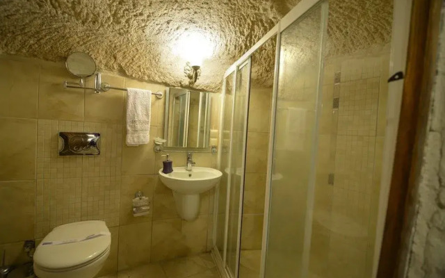 Valley Inn Cave Hotel
