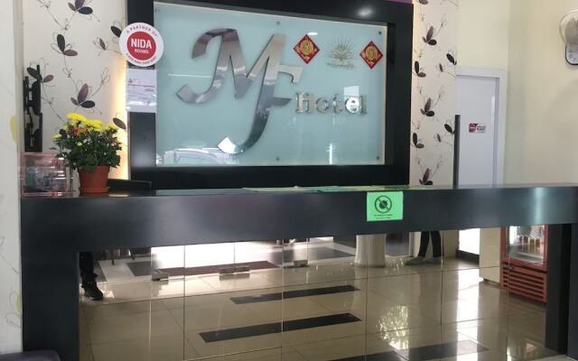 OYO 89856 MF Hotel