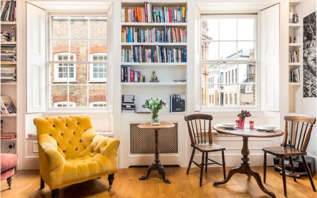 Classic Covent Garden Home by Trafalgar Square