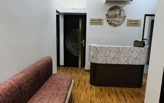 Hotel Divyakashi homestay