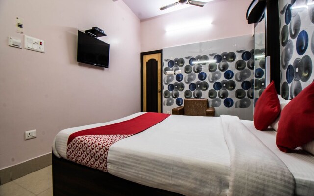 Hotel Double Tree Deluxe by OYO Rooms