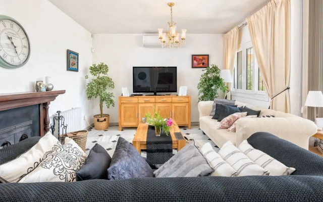 Solaga -  Villa Costalota