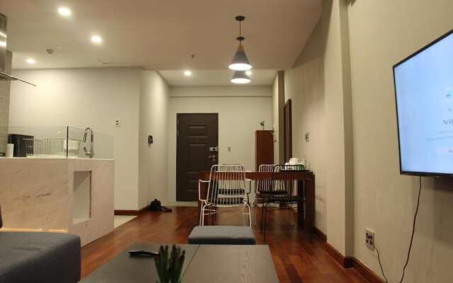 Scenic Valley Apartment
