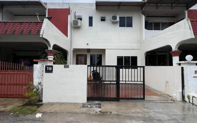 Homestay Suria