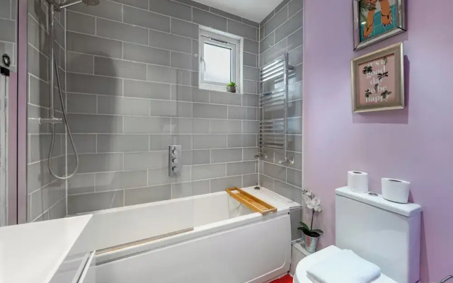 Claremont Apartment B - London