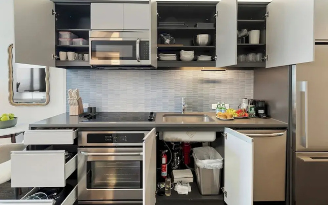 Luxury Apartments by Hyatus Downtown Boston