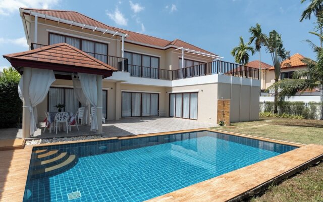 East Villa 4