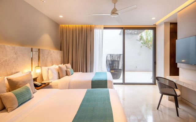 The Club at Solaz, Luxury Villas