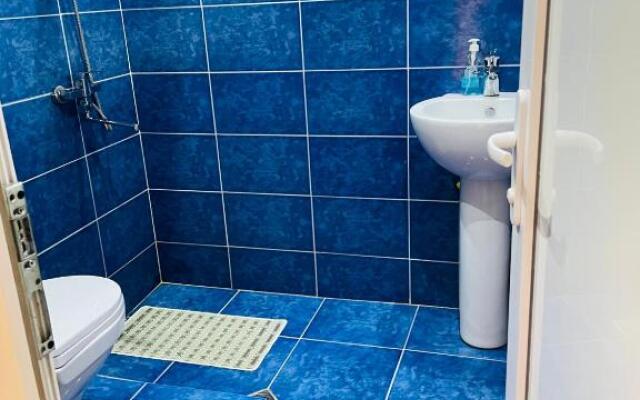 Travel Inn House Mestia • მოგზაურის სახლი