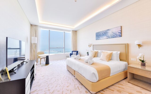 Ultra Luxury Palm Tower with Shared 5-Star Hotel Facilities
