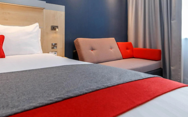 Holiday Inn Express Walsall M6J10 by IHG