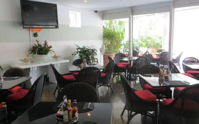 Richmond Studios South Beach