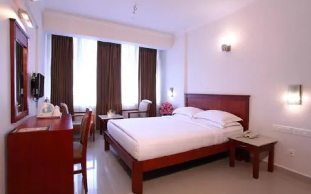 Hotel Pooram International