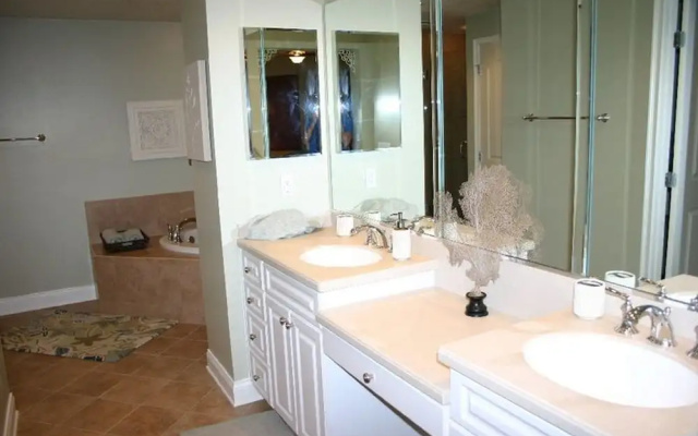 Seacrest 602 by Ocean Properties
