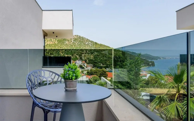 Villa Lucy Lemon CFH