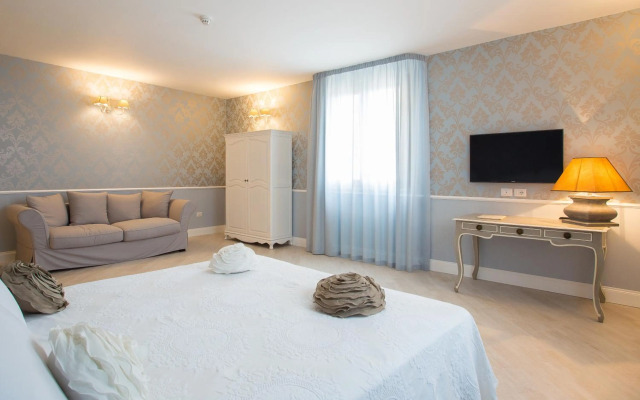 Marina Holiday Resort & Spa