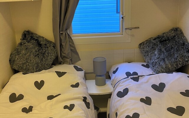 Immaculate 3-bed Caravan 10mins From Gt Yarmouth