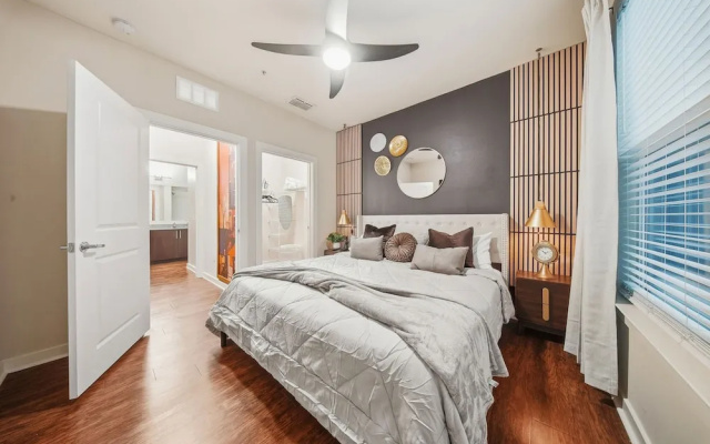 Chic 2BR w Pool Pet-friendly Unit 14