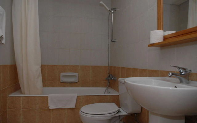 Maistrali Hotel Apartments & Bungalows