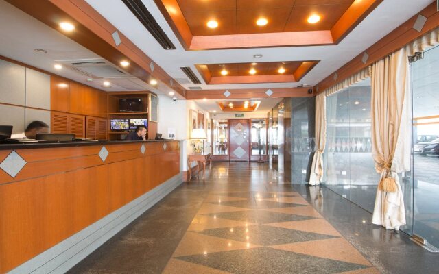 Hotel 81 Palace