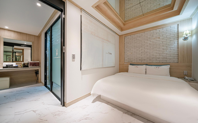 Time Hotel