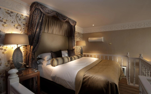 Colonnade Hotel London