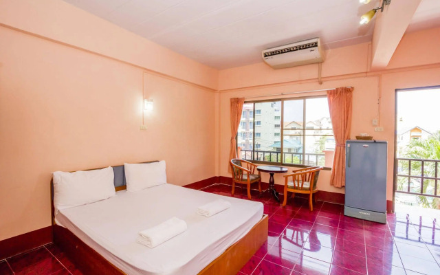 Baan Lukkan Hostel