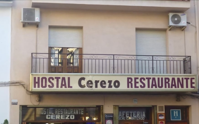 Hostal Cerezo