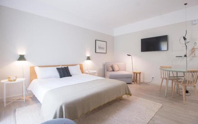 Art Home Apartments I