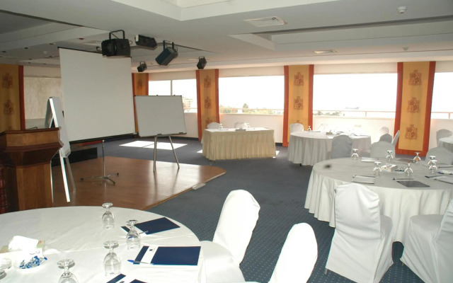 Mina Hotel