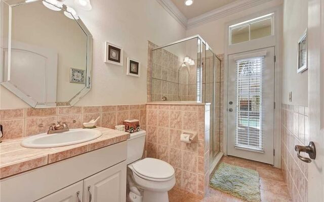 Royal Swan - Three Bedroom Home