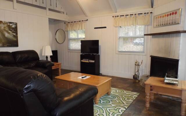 Pine Mountain Club Chalets Resort