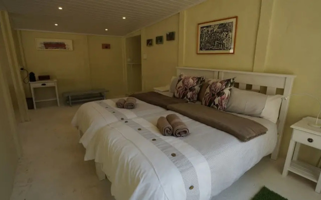 Stellar Overberg Travellers Lodge