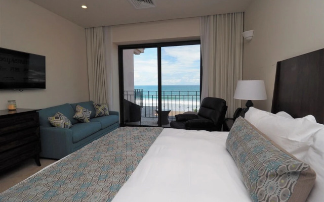 Premium Oceanfront Jaco Studio 7701 by CRHR