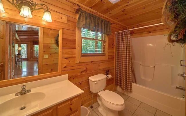 Close to Heaven - Two Bedroom Cabin