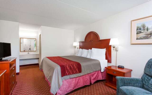 Days Inn by Wyndham Winston Salem North